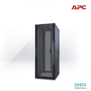 [AR3140] APC NetShelter SX 42U 750mm Wide x 1070mm Deep Networking Enclosure with Sides Black 5Y Carry-in